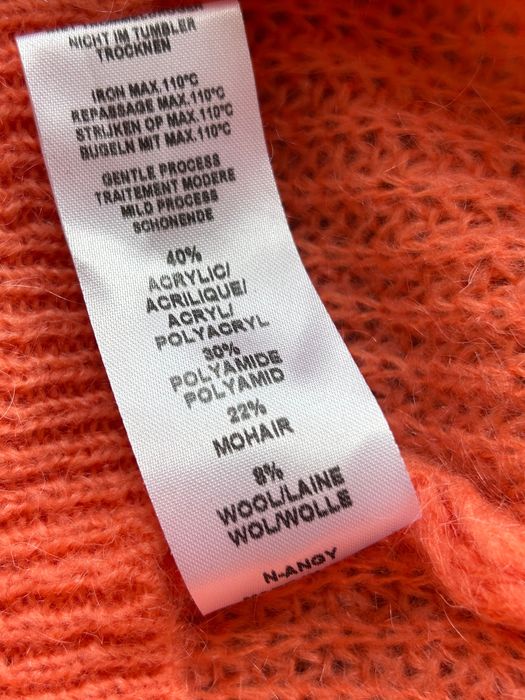 Блуза в прасковен корал и панталон Club Monaco със широки крачоли