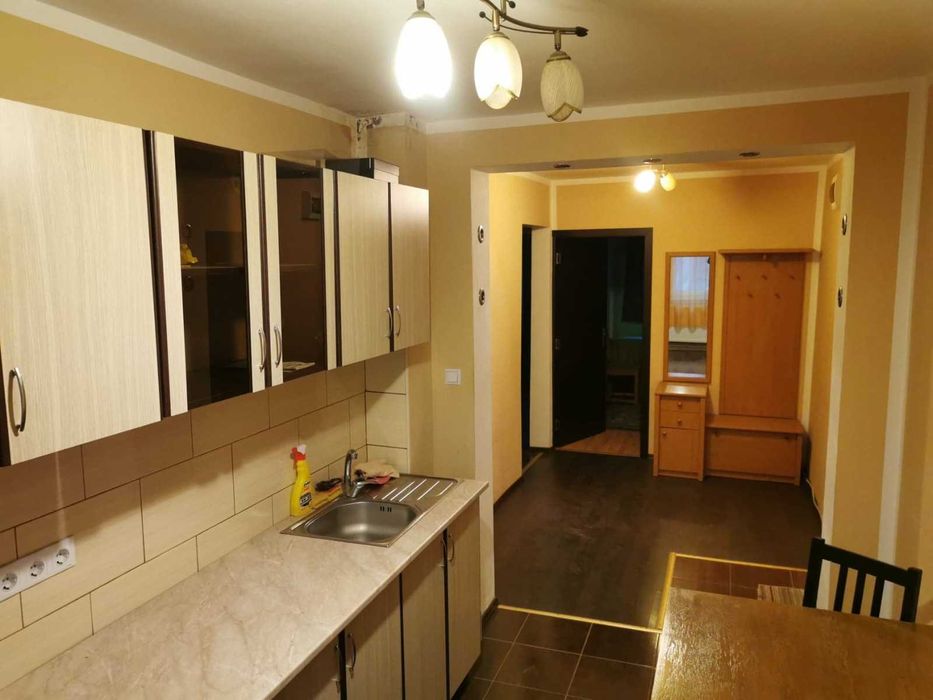 Închiriez apartament 3 camere, Vitrometan, Mediaș