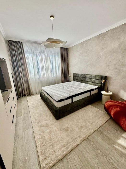 PROPRIETAR - Inchiriez apartament 3 camere cu curte in Baneasa Sisesti