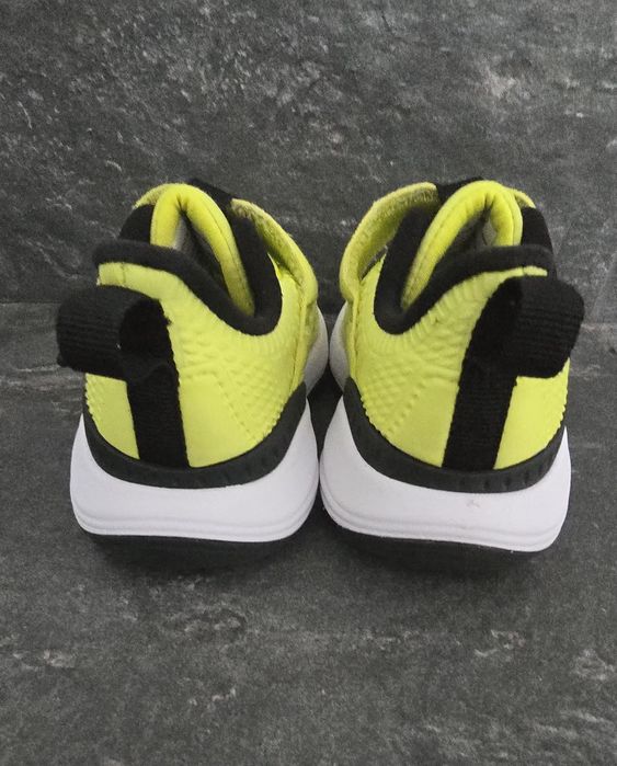 Детски маратонки – неон жълти