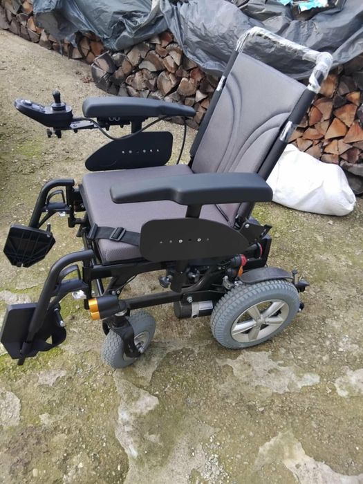 Акумулаторна инвалидна количка