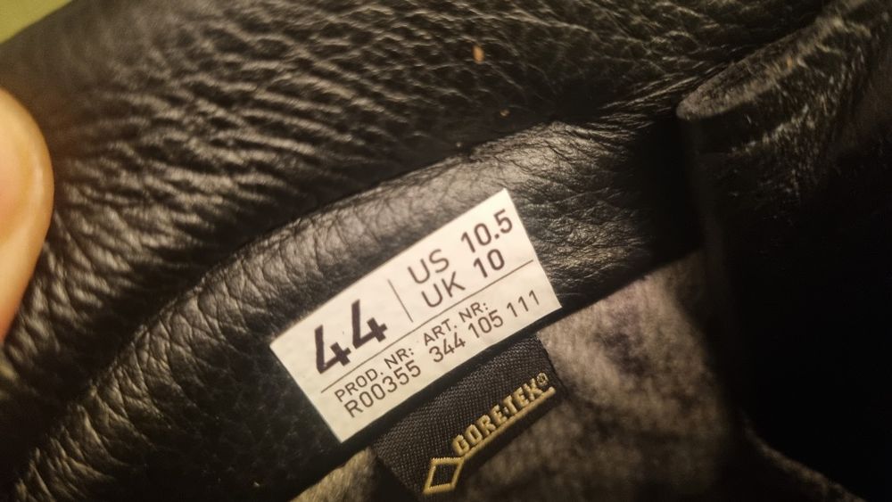 Bocanci de iarna de buna calitate,Gore-Tex