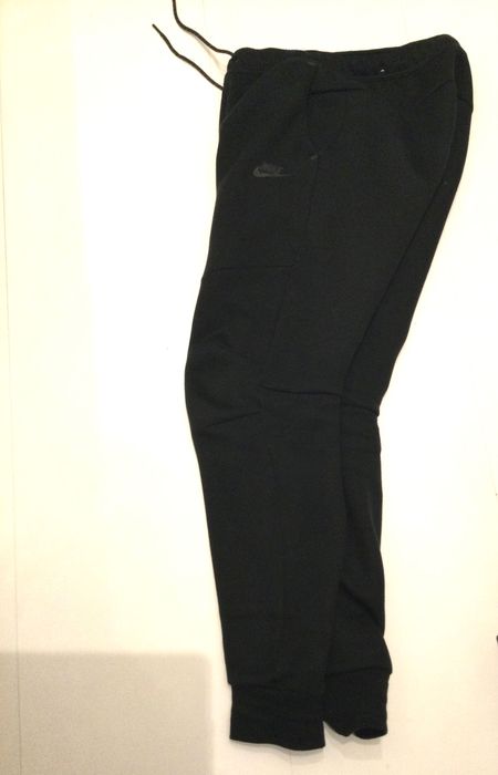 Nike tech fleece черен М