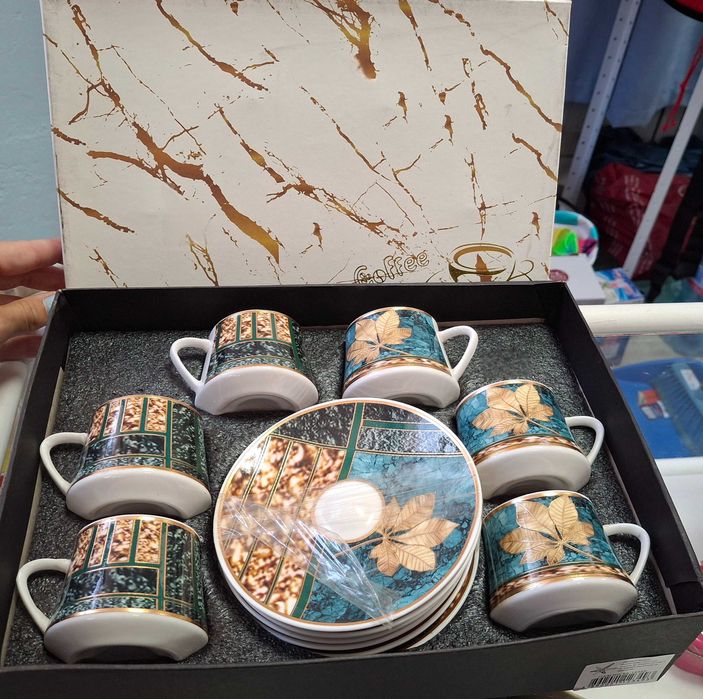 Продавам чисто нов сервиз за кафе! НА ПРОМОЦИЯ!!!