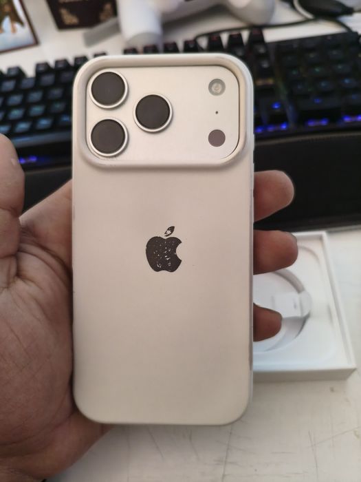 Продам iPhone 17 pro