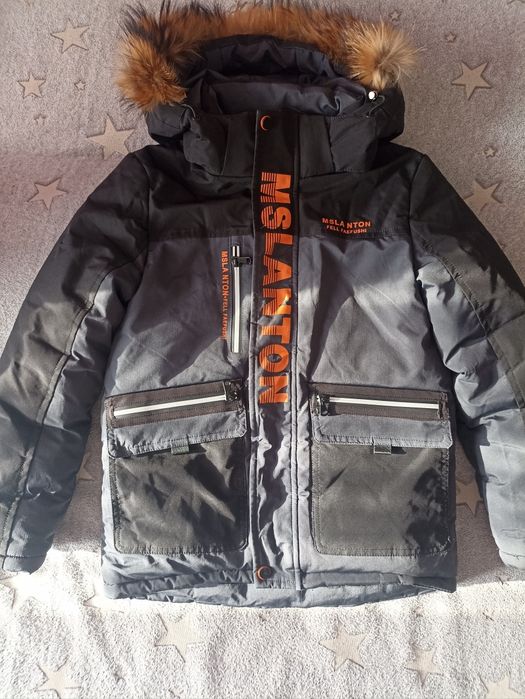 Продам куртку 134 р зима