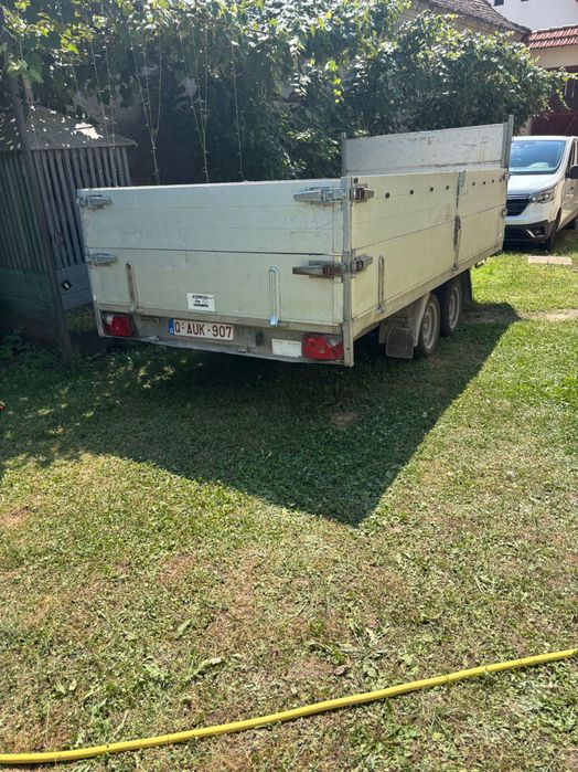Remorcă 2,7t de vânzare