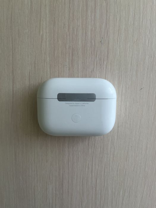 Продам AirPods pro белый