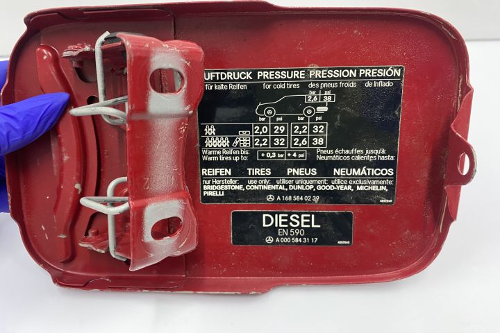 Capac rezervor A0005843117 / A 1685840239 Mercedes-Benz C-Class W203