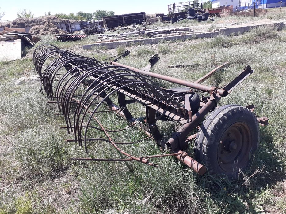Продам двухбруску косилку и грабли