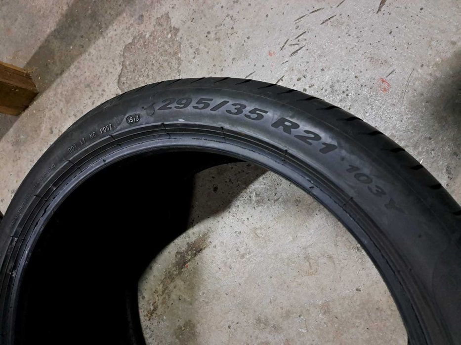Set anvelope 295/35 R21 cu 265/40 R21 Pirelli