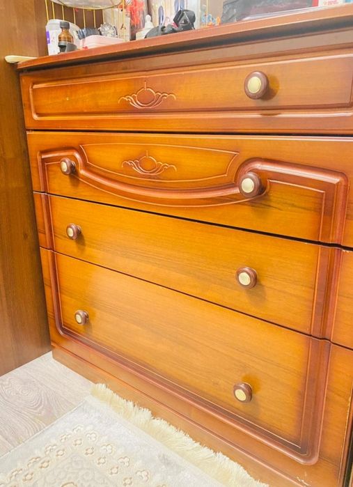 Спальный гарнитур