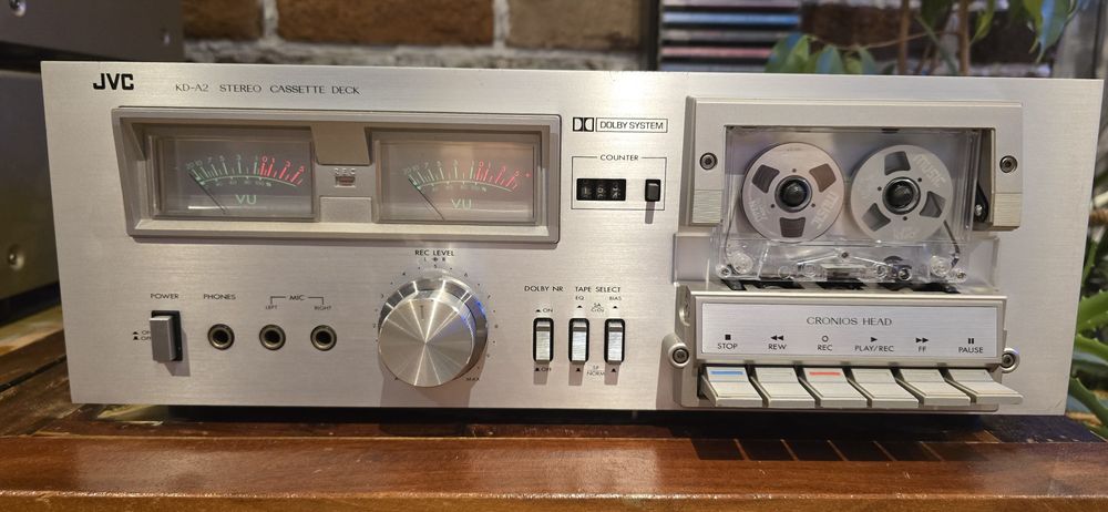 Дек  JVC   KD - A2 E