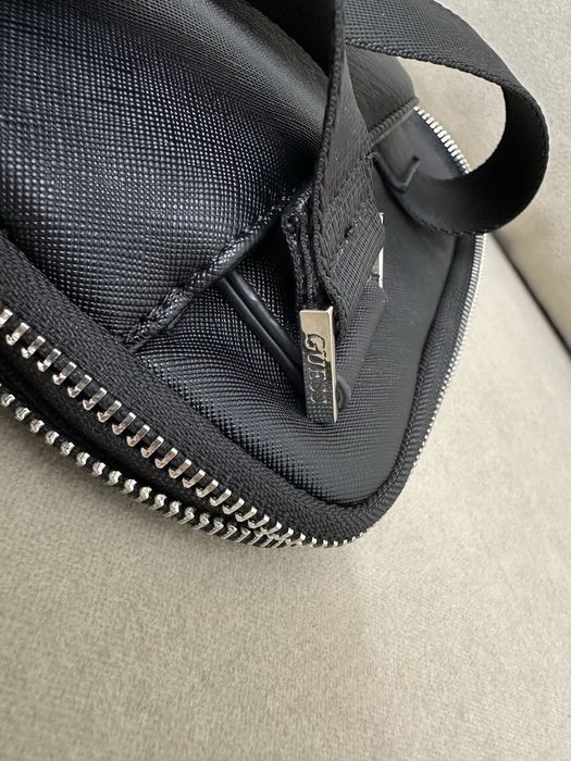 Барсетка от бренда Guess (Оригинал)