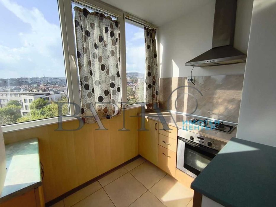 Дава се под наем Тристаен апартамент в Варна, Спортна зала - 90 кв.м за 498.27 € - Снимка #2