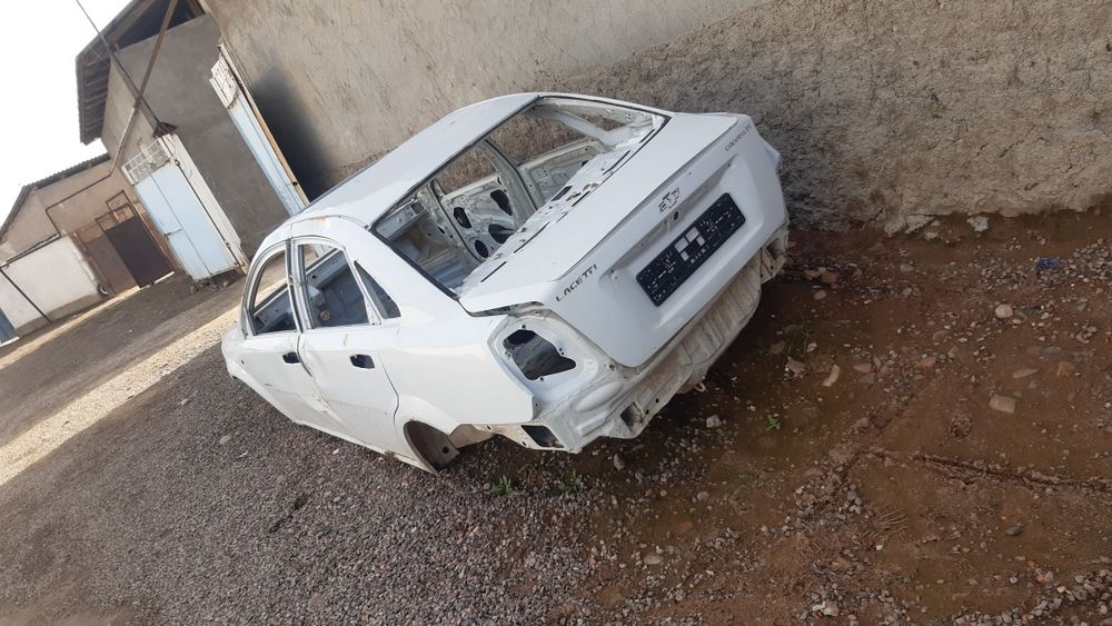 Ласетти кузов сотилади