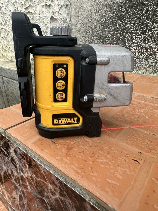 Laser dewalt DW089 rosu