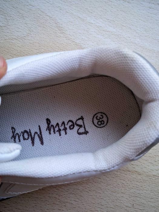 Adidași Betty May alb-maro, mărimea 38