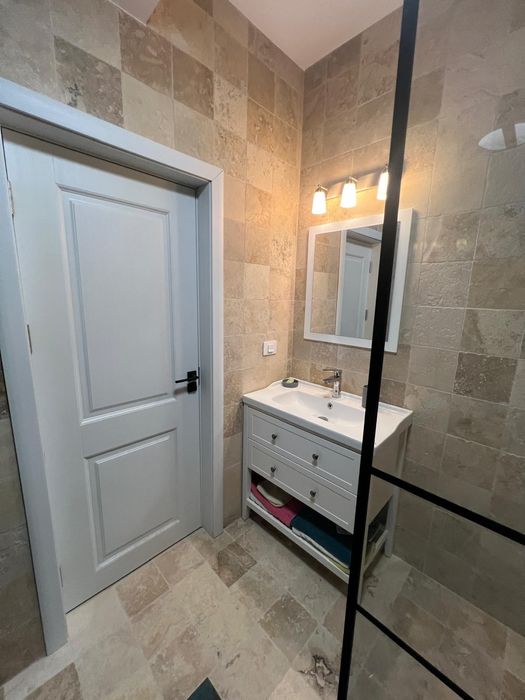Vând apartament Mamaia