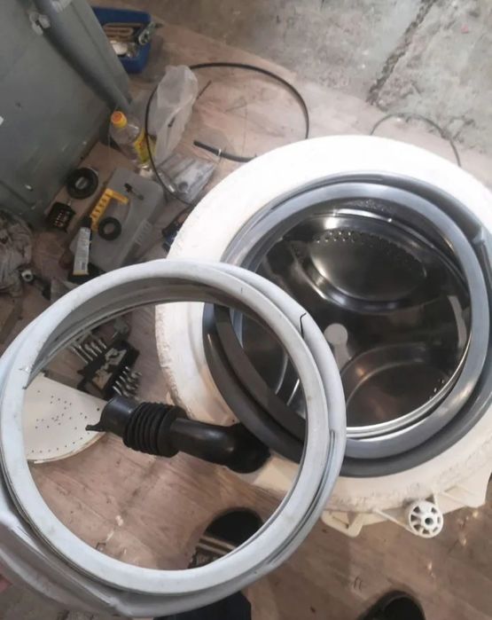 Ремонт стиральных машин, холодильников