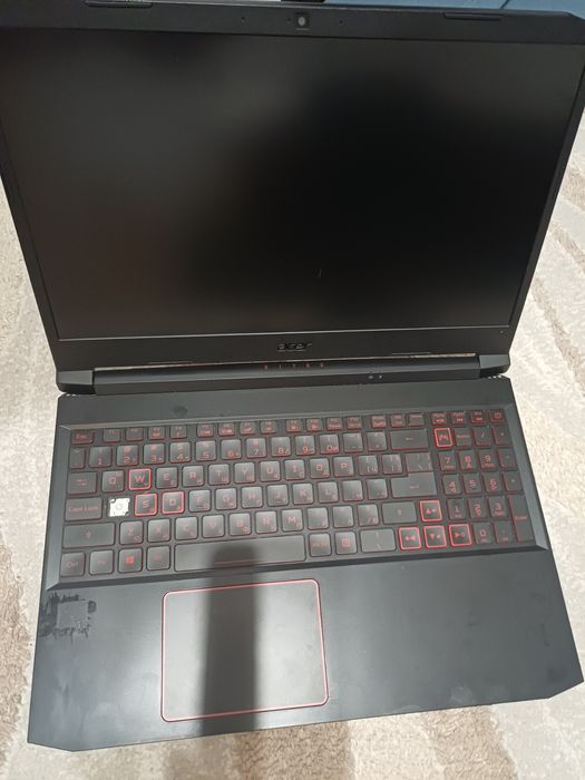 Acer nitro 5 + keyboard leaven k680