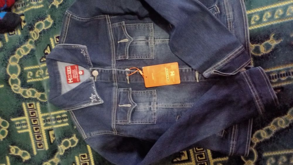 Джинсы и джинсовые пиджаки