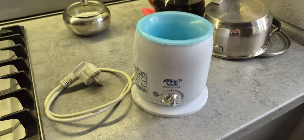 Продам подогреватель для бутылочек.