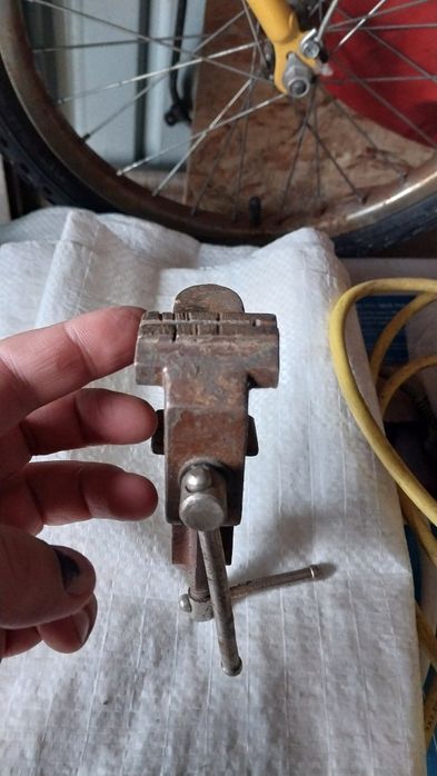 Продам ювелирные тиски