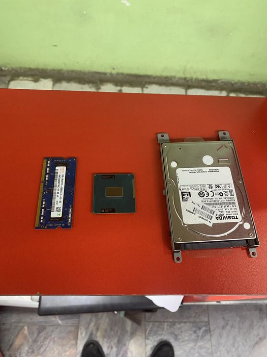 Комплектуюшие на любои ноутбук