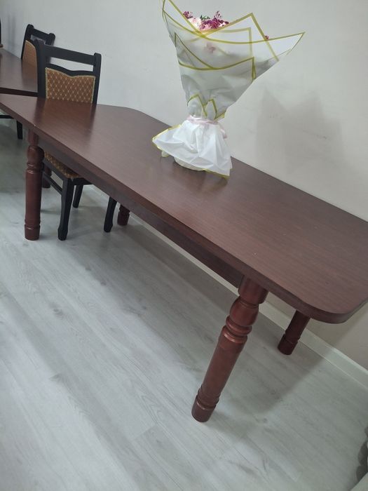 2 стол и 20 стулья