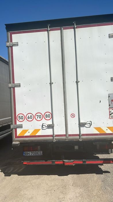 Vând Mercedes Atego