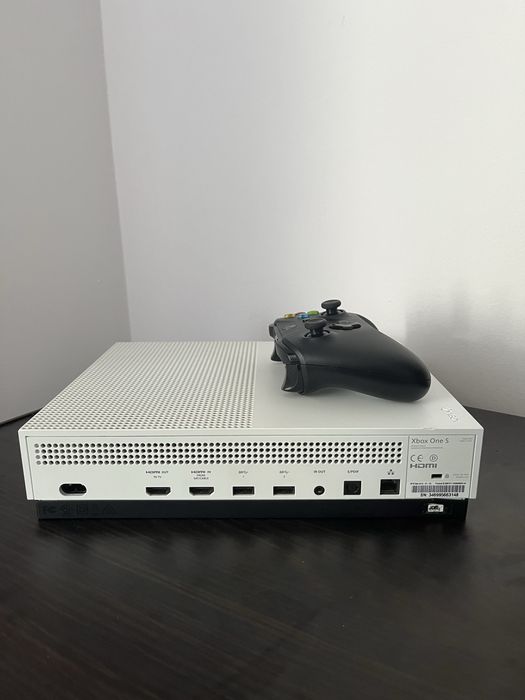 Xbox One S 500 gb