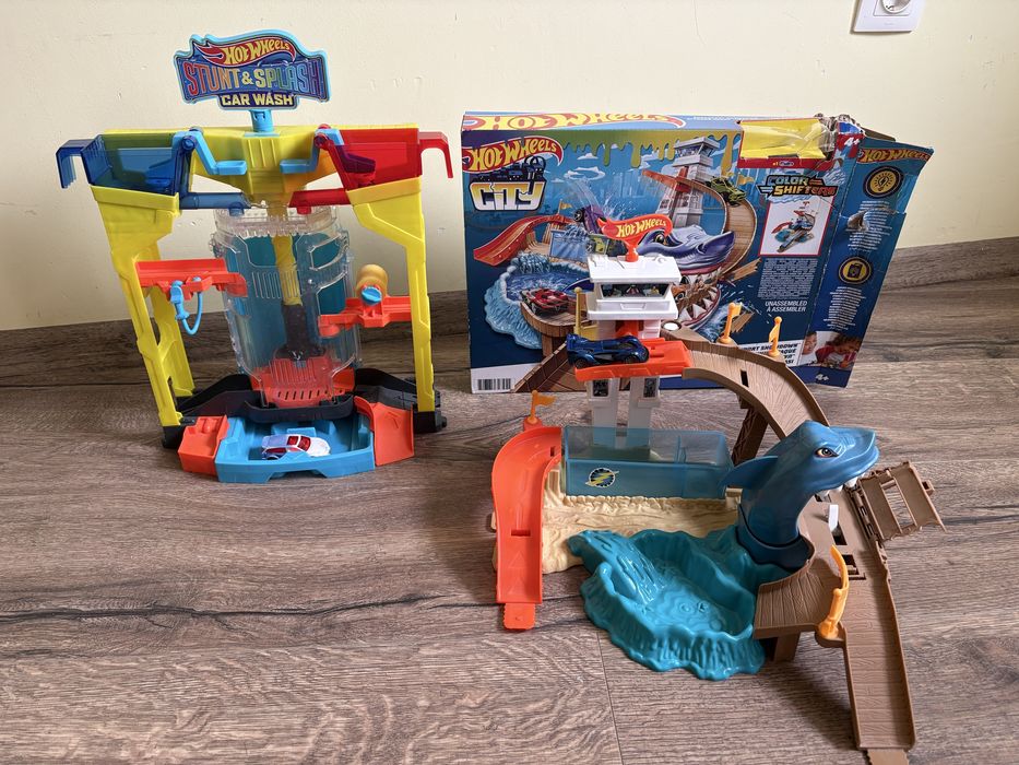 Писта Hot Wheels акула и автомивка