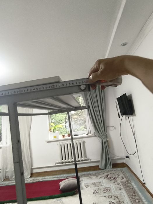 Продаётся стойка, вешалка для одежды