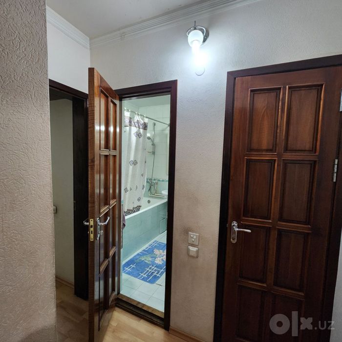 Продаётся 3/3/9 Ц-12 Шайхантахур 86 м² Кирпич С мебелью и техникой.