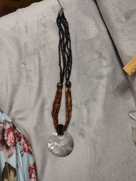 Бижутерия, бусы .