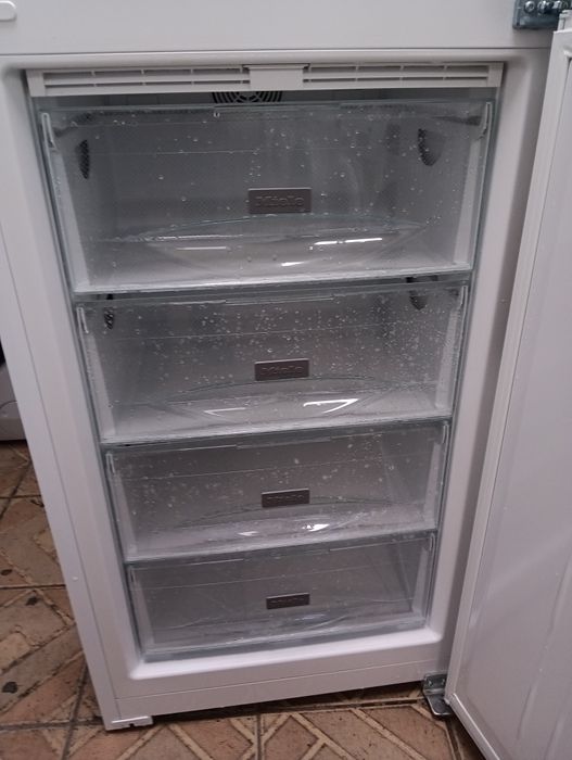 Комбиниран хладилник с фризер Миеле Miele 24 месеца гаранция!!!