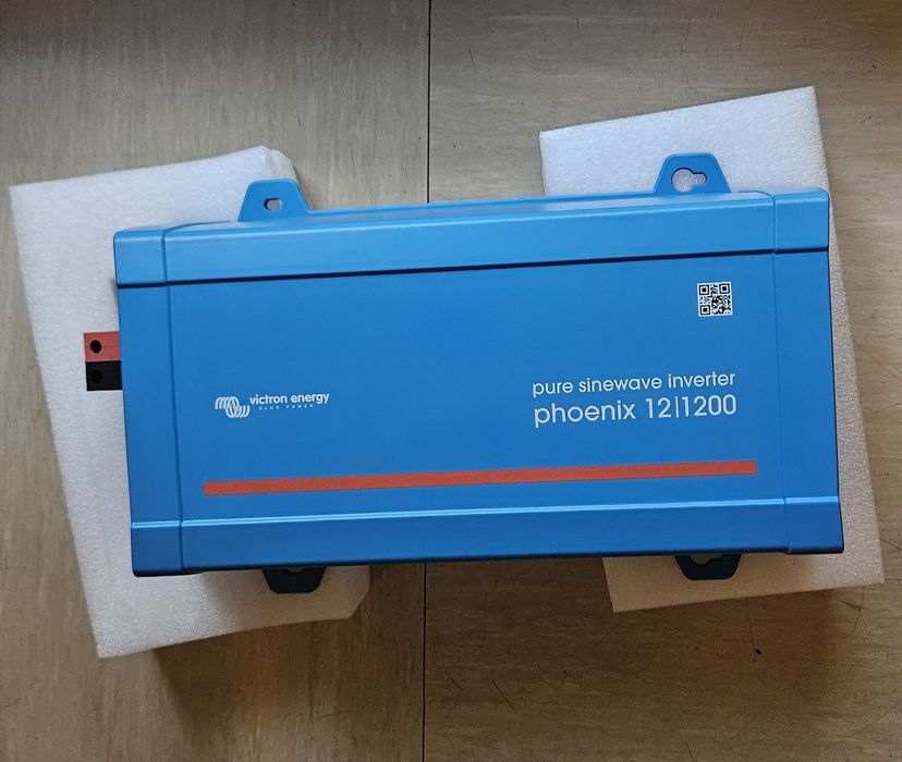 Чисто Нов Инвертор Victron 12v-250w