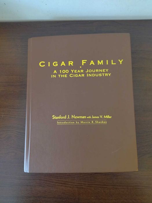 Продавам книга с автограф Cigar Family: A 100 Year Journey in the Cigar Industry (1999)