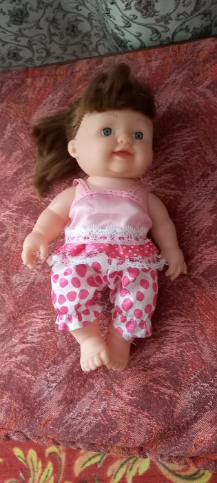 Продаются игрушки.