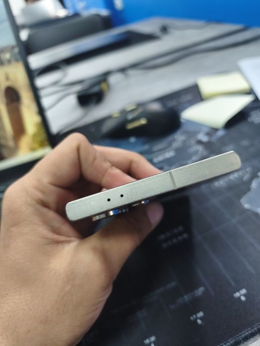 Samsung Galaxy S24 Ultra 256GB — Holati ideal!