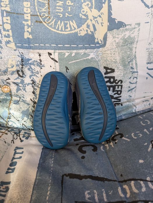 Pantofi sport copii mărimea 21 de la Decathlon