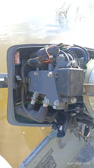 Продам лодку с мотором