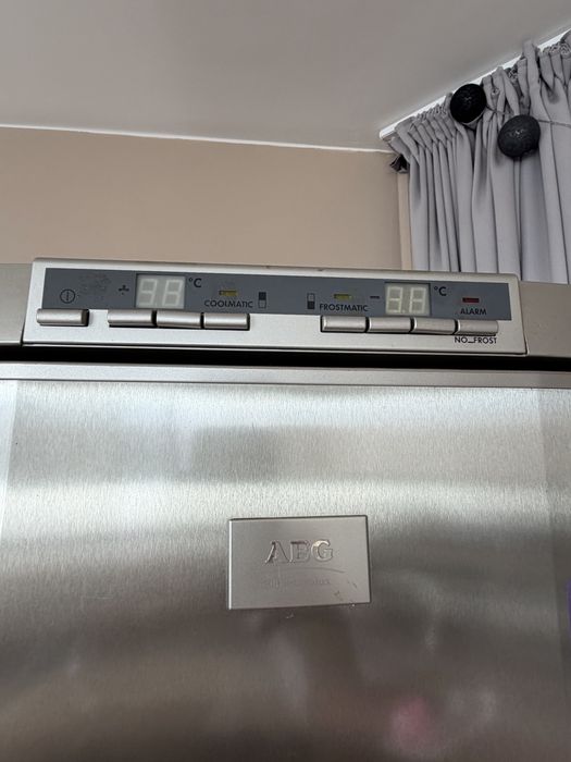 AEG хладилник