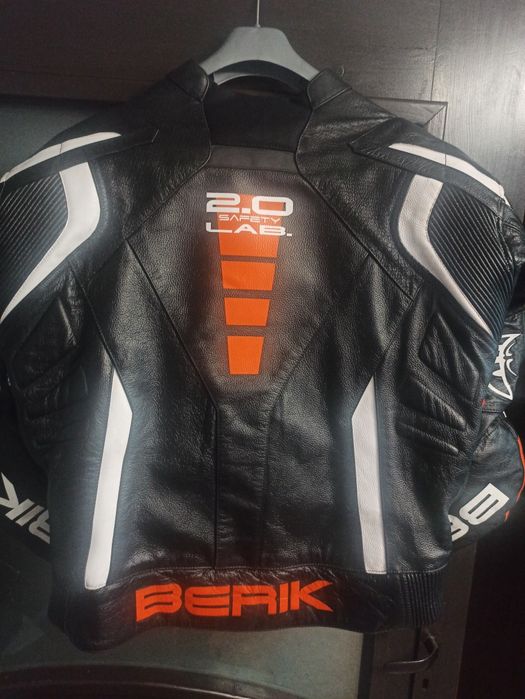 Berik кожено мото яке 54