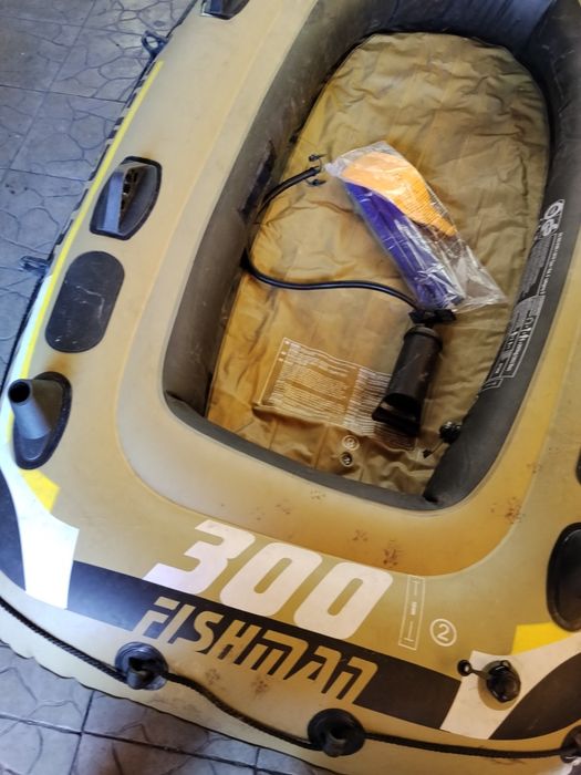 Продам лодку двухместную