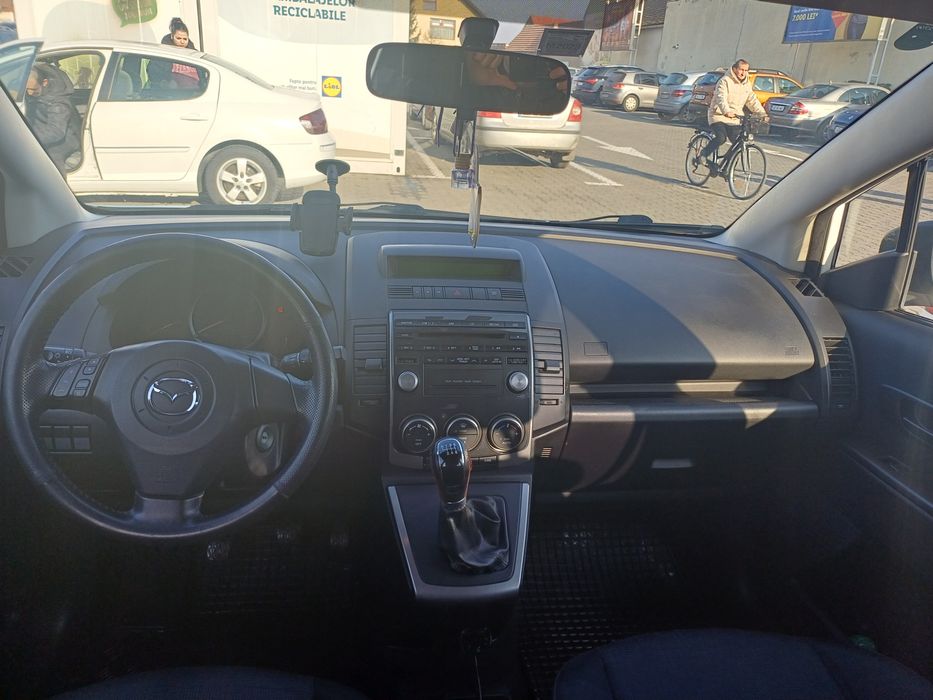 Vând sau schimb cu duster  Mazda5, 7 locuri!