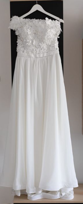Vand rochie mireasa