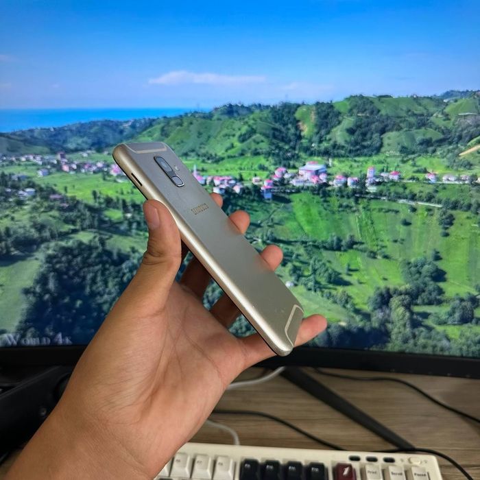 Samsung Galaxy A6 ideal