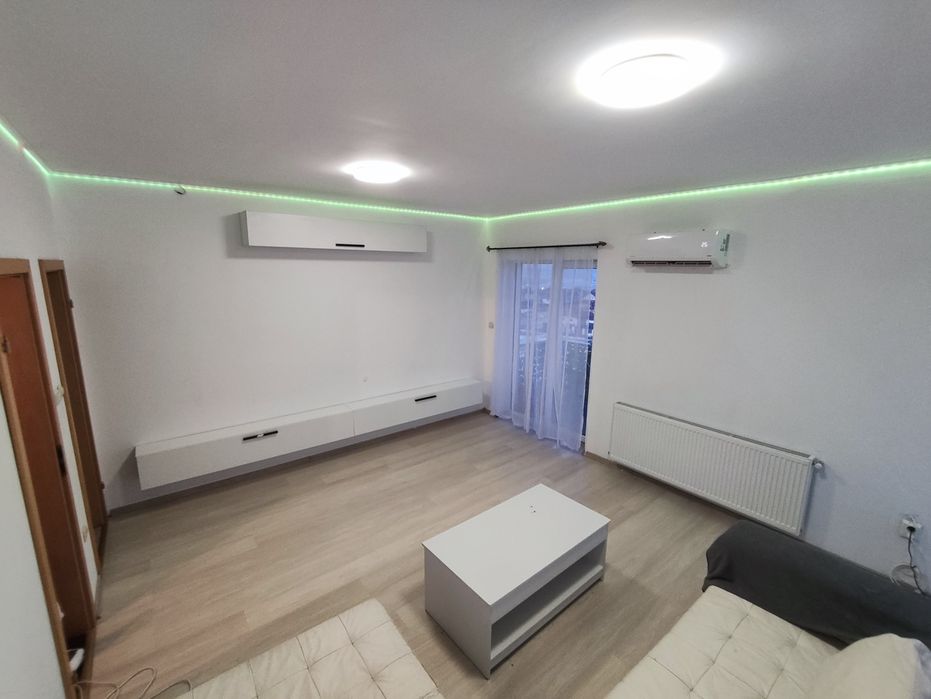 Închiriez apartament cu doua camere